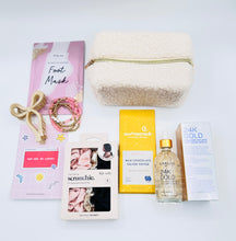 Load image into Gallery viewer, Golden Heart Wishbox